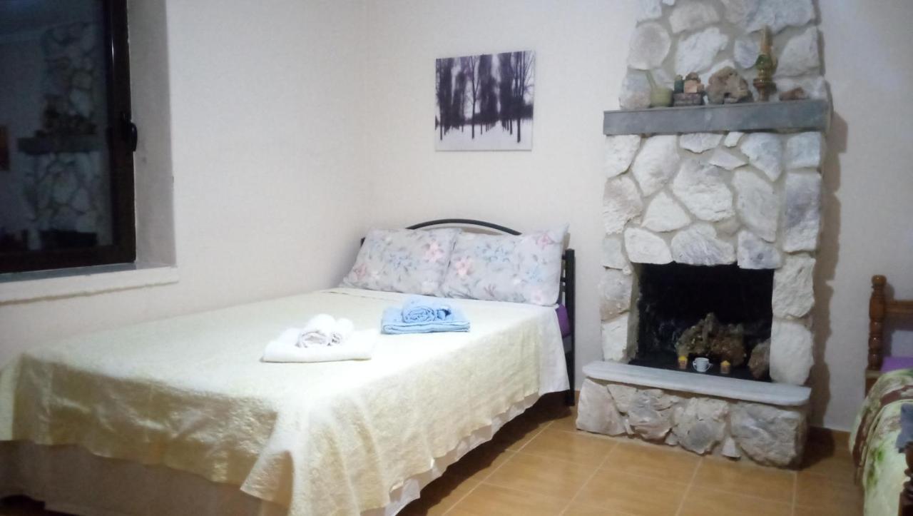 Argiris Old City House 1 Kalambaka Bagian luar foto